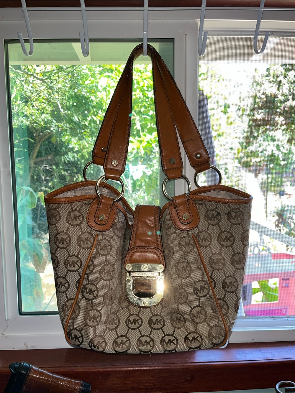 Michael Kors Tan Brown Signature Logo Shoulder Bag